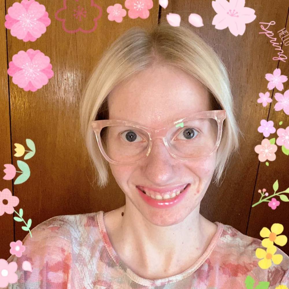 Meet your Posher, Hayley